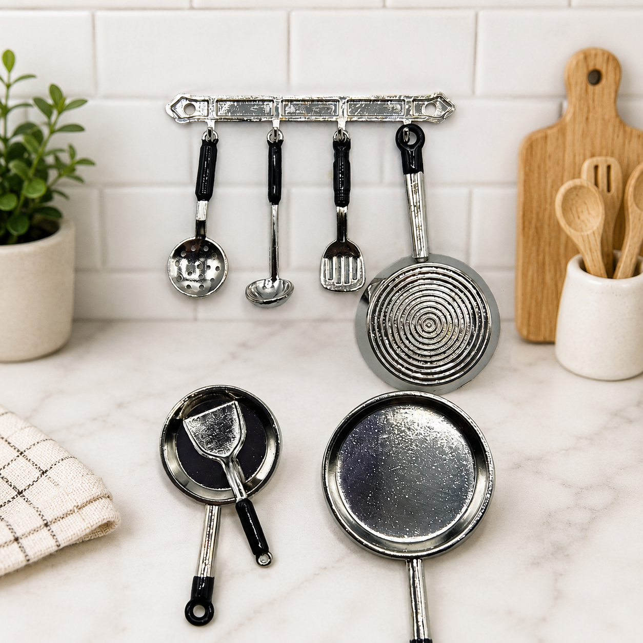 Chef’s Culinary Skillet & Hanging Utensil Set (7-Piece)