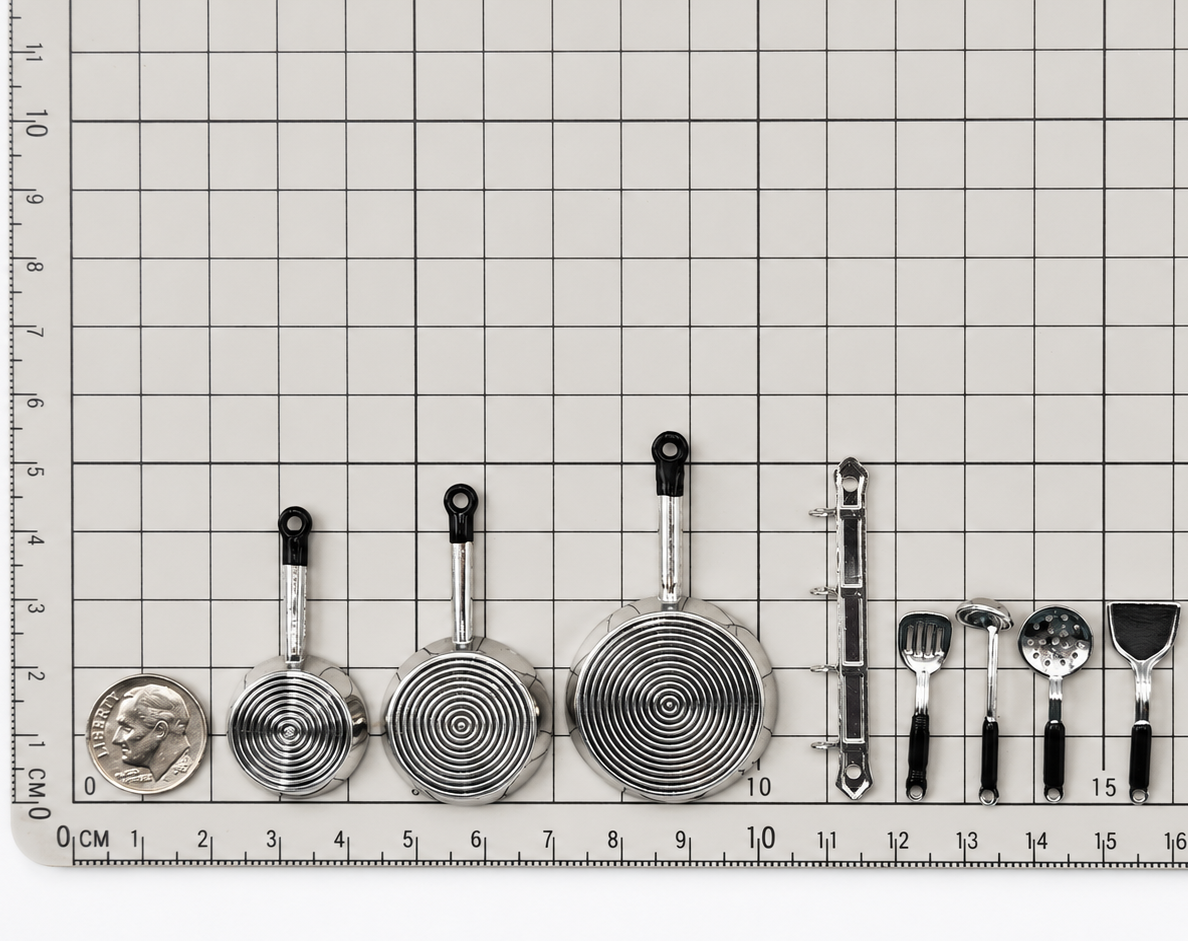 Chef’s Culinary Skillet & Hanging Utensil Set (7-Piece)