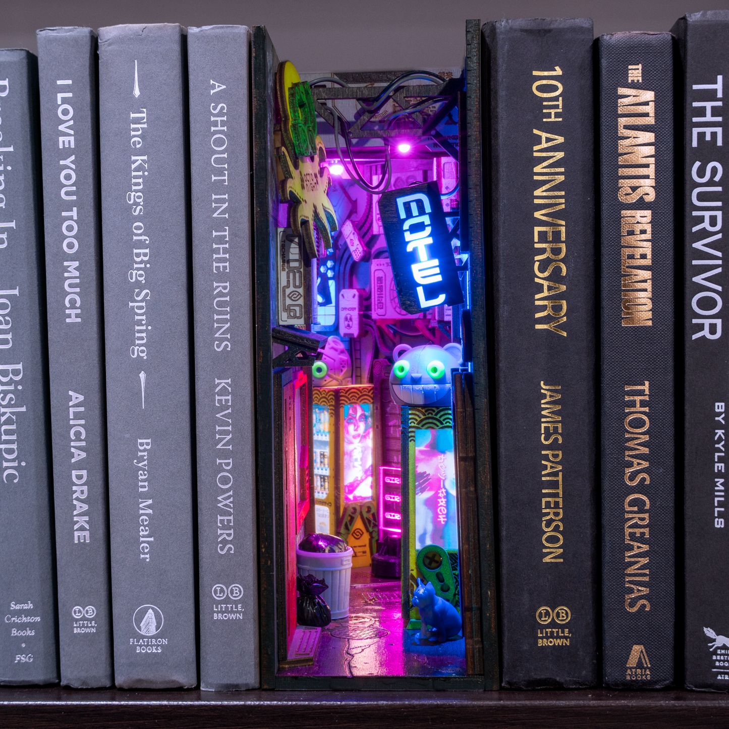 Cyberpunk MiniAlley Booknook